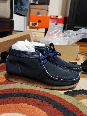 Kids Clarks Wallabees